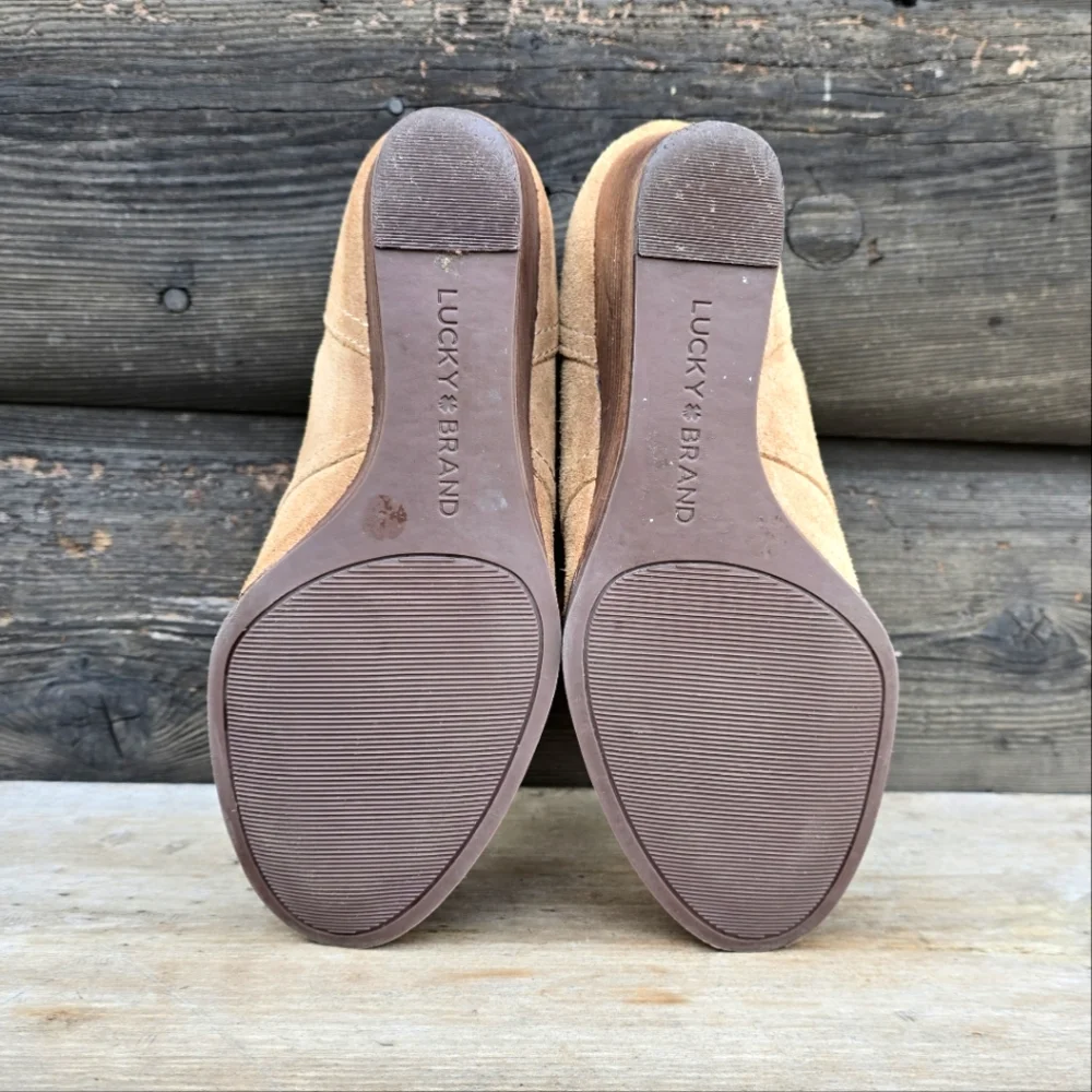 Lucky Brand Sway Y2K Boho Minimalist Suede Lace-up Comfort Wedge Bootie 7M